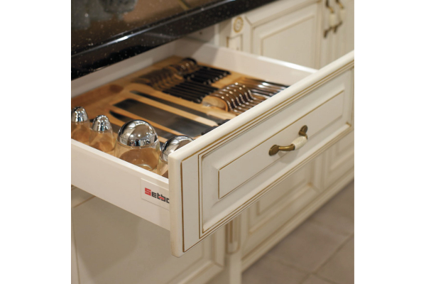 Ящик 84.5х450 с доводчиком Белый SETBOX SETE 40 кг.