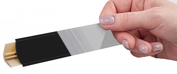 Плинтус LB 15 Чёрный 3,0 м 12
