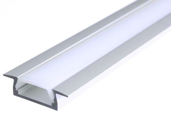 Профиль врезной 2000x22x6 2м